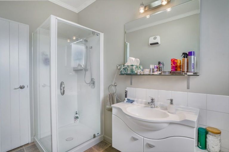 Photo of property in 29 Church Street, Winton, 9720