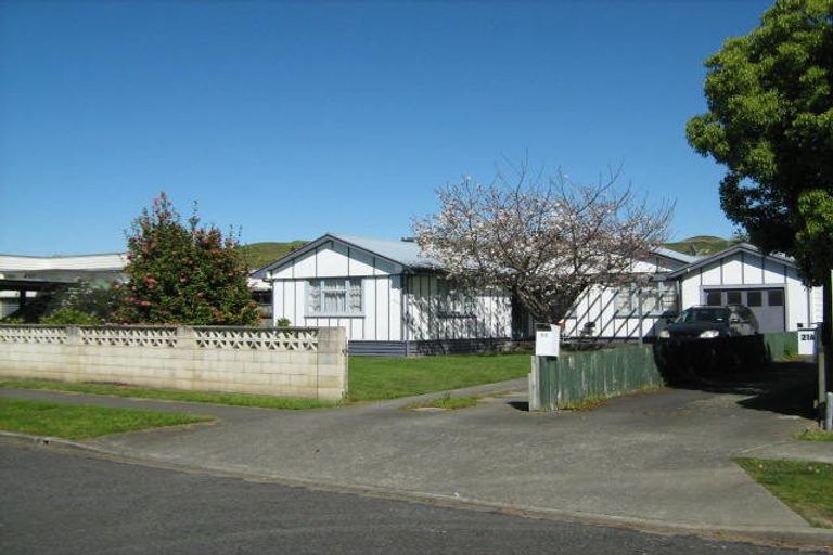 Photo of property in 21 Hammond Road, Taradale, Napier, 4112