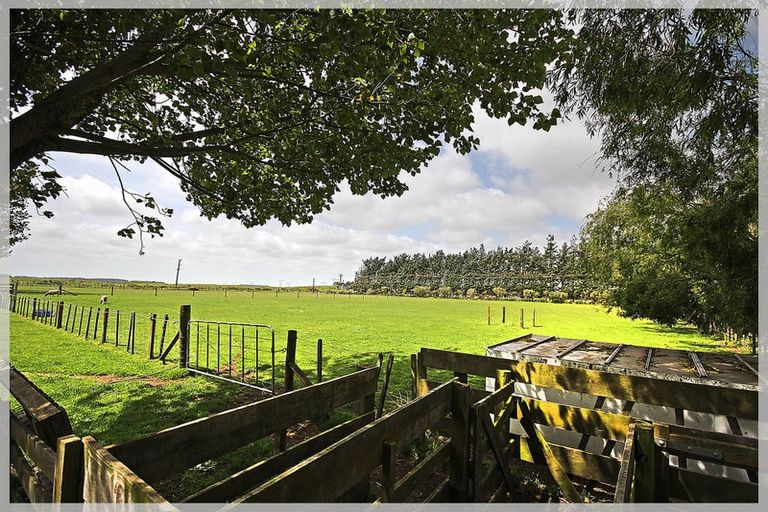 Photo of property in 296 Motuiti Road, Foxton, 4891