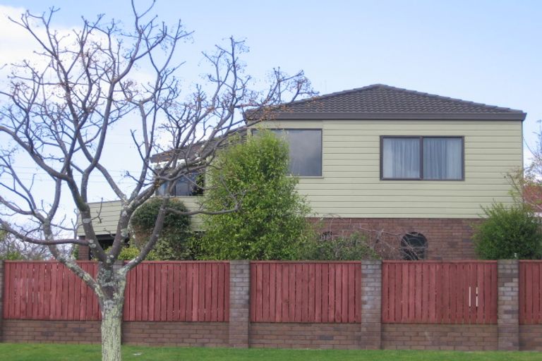 Photo of property in 8 Claridge Place, Mount Maunganui, 3116