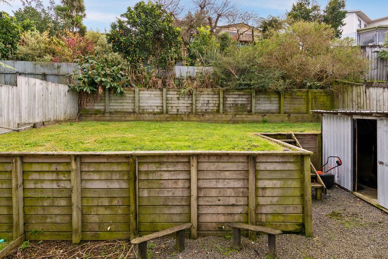 Photo of property in 2/24 Kingswood Road, Brookfield, Tauranga, 3110