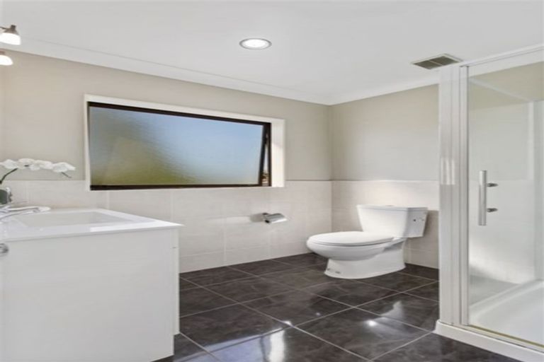 Photo of property in 48 Priestley Drive, Bucklands Beach, Auckland, 2014