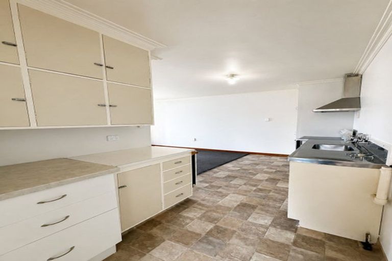 Photo of property in 45 Waitangi Street, Gisborne, 4010