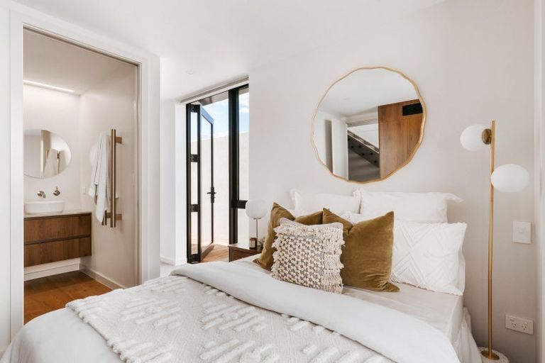 Photo of property in 124b Marine Parade, Mount Maunganui, 3116