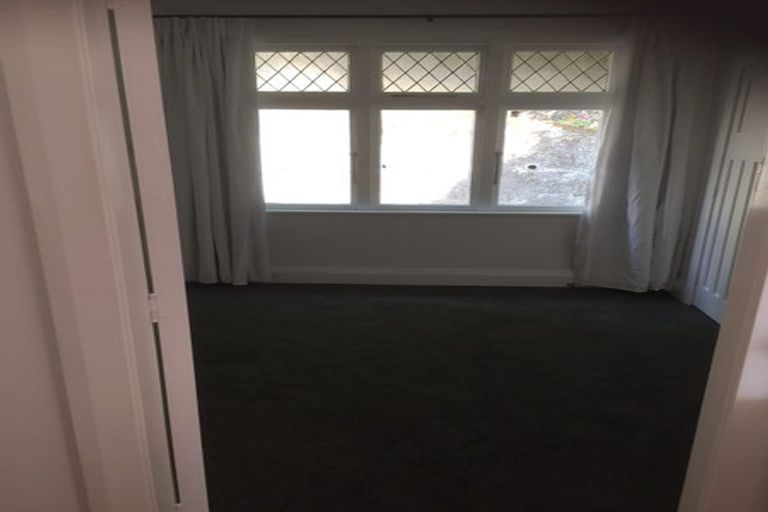 Photo of property in 20 Sugarloaf Road, Brooklyn, Wellington, 6021