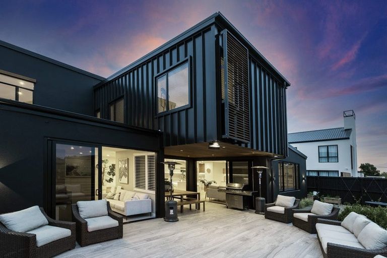 Photo of property in 40 Grayshott Avenue, Casebrook, Christchurch, 8051