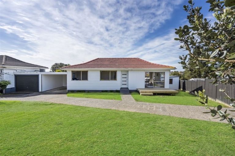 Photo of property in 1/14 Catkin Crescent, Papatoetoe, Auckland, 2025