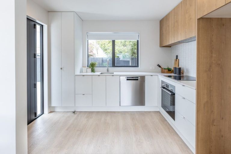 Photo of property in 2/675 Worcester Street, Linwood, Christchurch, 8062