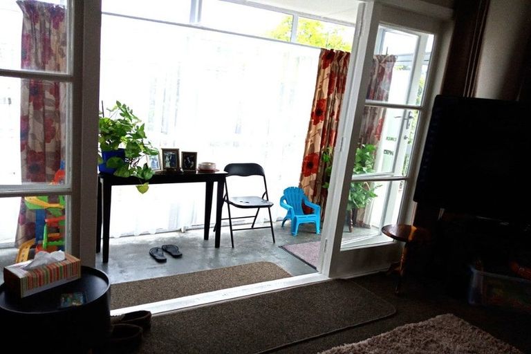 Photo of property in 5 Prestige Place, Maoribank, Upper Hutt, 5018