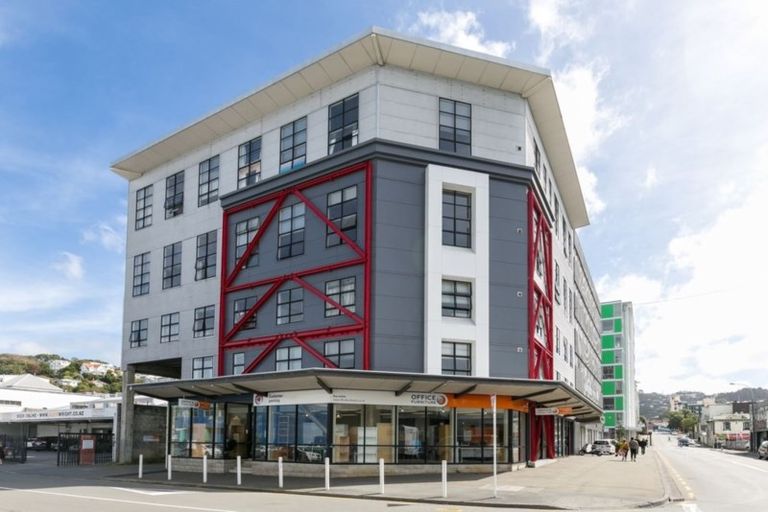 Photo of property in Urbane Apartments, 21/29 Webb Street, Mount Cook, Wellington, 6011