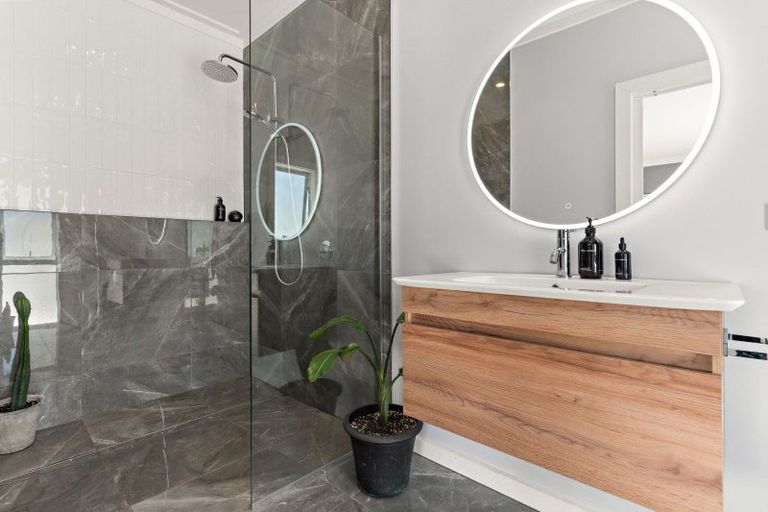 Photo of property in 23 Jellicoe Street, Greytown, 5712