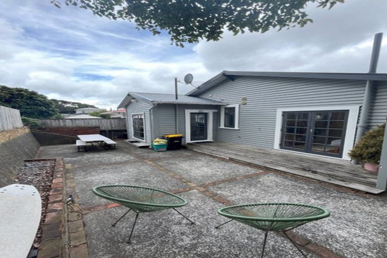 Photo of property in 332 Adelaide Road, Newtown, Wellington, 6021