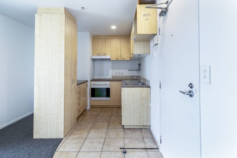 Photo of property in 5e/10 Crown Lynn Place, New Lynn, Auckland, 0600