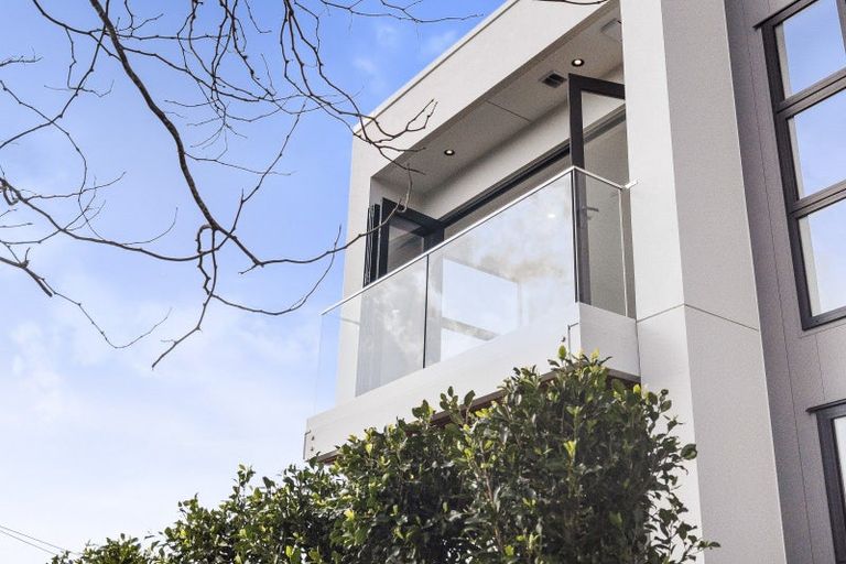 Photo of property in 16a Killarney Street, Takapuna, 0622