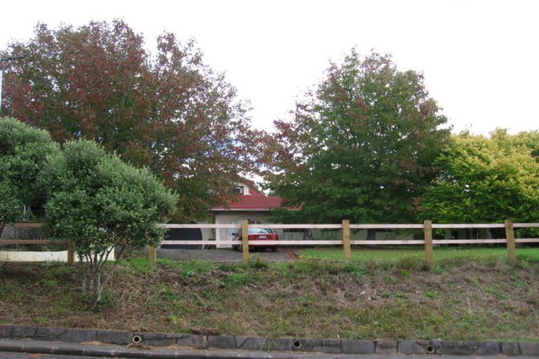 Photo of property in 37 Shetland Street, Glen Eden, Auckland, 0602