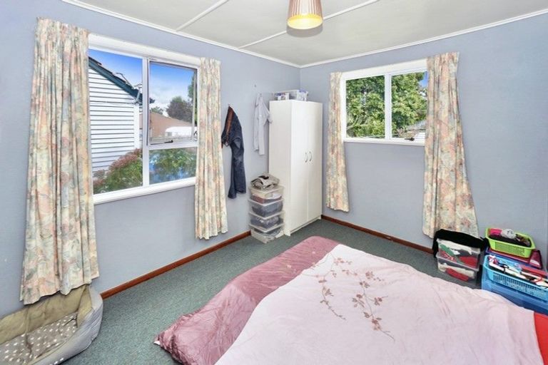 Photo of property in 14 Station Road, Te Puke, 3119