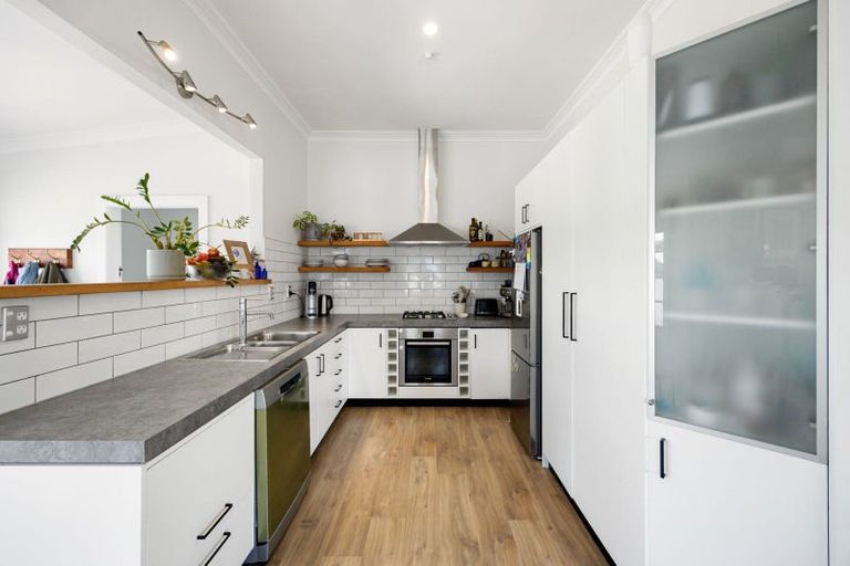 Photo of property in 102 Naylor Street, Hamilton East, Hamilton, 3216