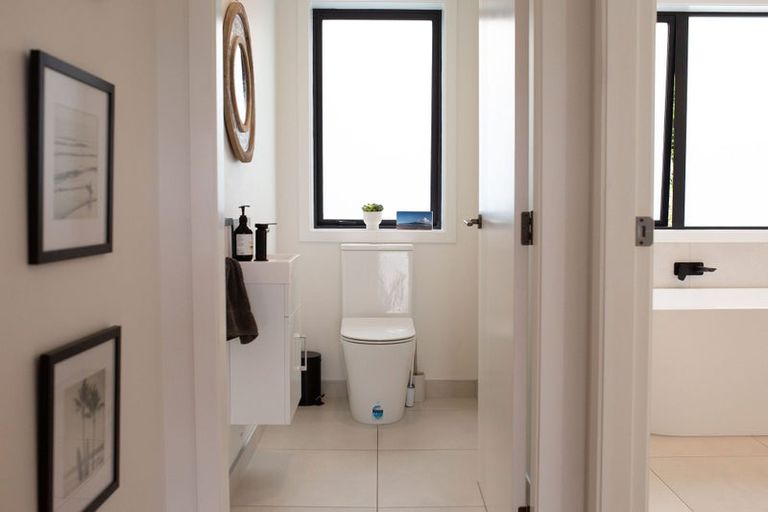 Photo of property in 35 Paetawa Road, Peka Peka, Waikanae, 5391