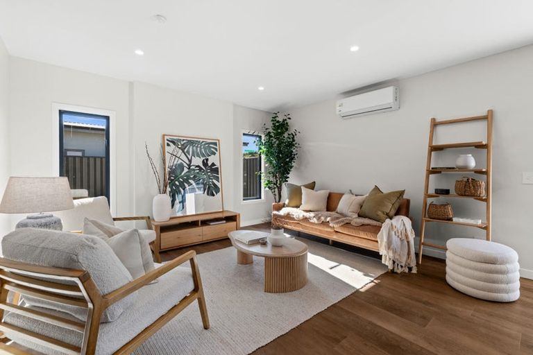 Photo of property in 15 Cassin Place, Taradale, Napier, 4112