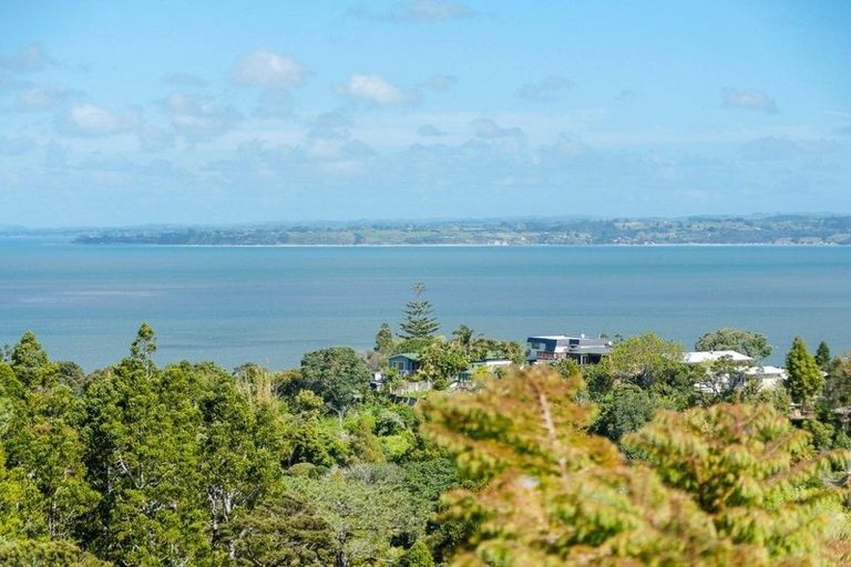 Photo of property in 768 South Titirangi Road, Titirangi, Auckland, 0604