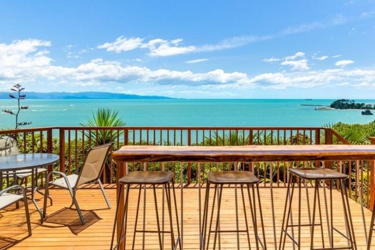 Photo of property in 3 Grenville Terrace, Moana, Nelson, 7011