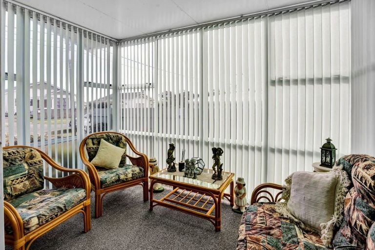 Photo of property in 3 Karaka Street, Hawera, 4610