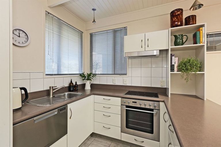 Photo of property in 3 Mchardy Street, Havelock North, 4130
