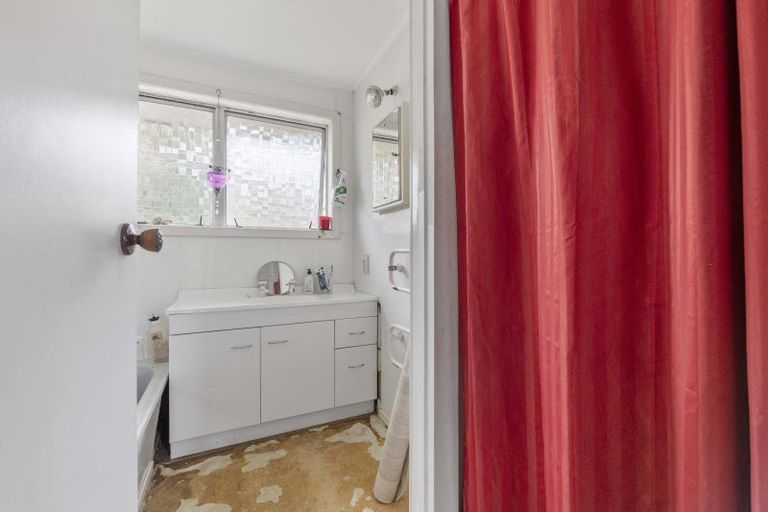 Photo of property in 5 Tybalt Street, Stratford, 4332