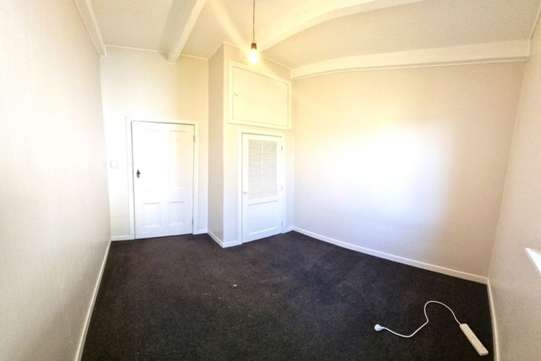 Photo of property in 10 Chesterton Street, Johnsonville, Wellington, 6037