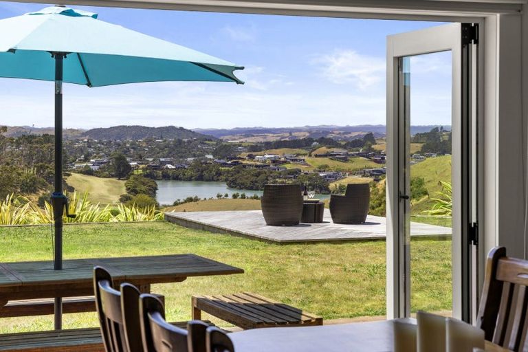Photo of property in 165b Te Hutewai Road, Raglan, 3296