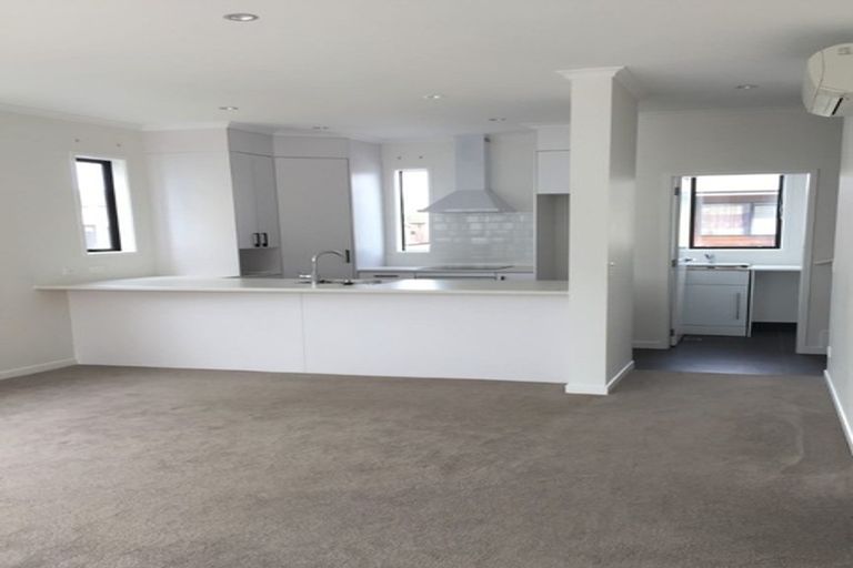 Photo of property in 4 Pheasant Lane, Hobsonville, Auckland, 0616