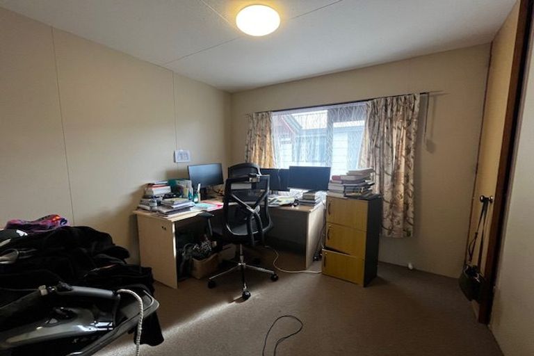 Photo of property in 20 Ocean View Road, Northcote, Auckland, 0627