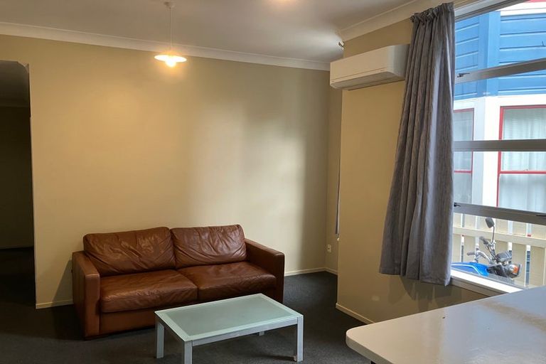 Photo of property in 19 Elizabeth Street, Mount Victoria, Wellington, 6011