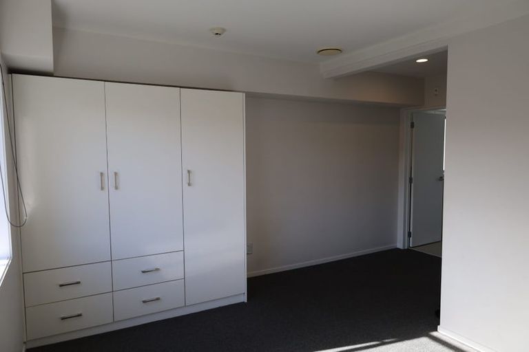 Photo of property in 60 Niu Lane, Te Atatu South, Auckland, 0610