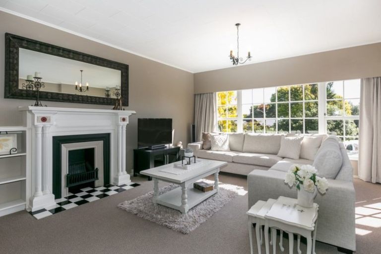 Photo of property in 18 Greenwood Road, Havelock North, 4130