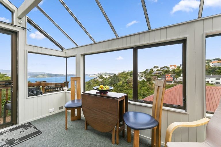 Photo of property in 122 Cashmere Avenue, Khandallah, Wellington, 6035