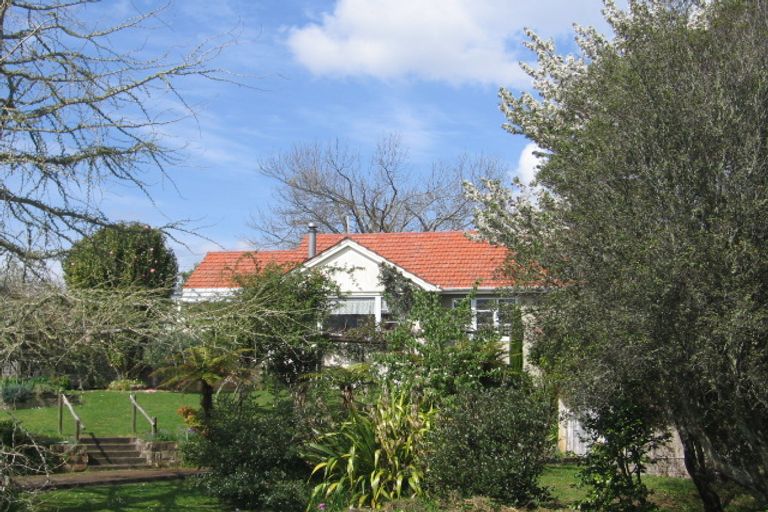 Photo of property in 24 Selwyn Road, Lynmore, Rotorua, 3010