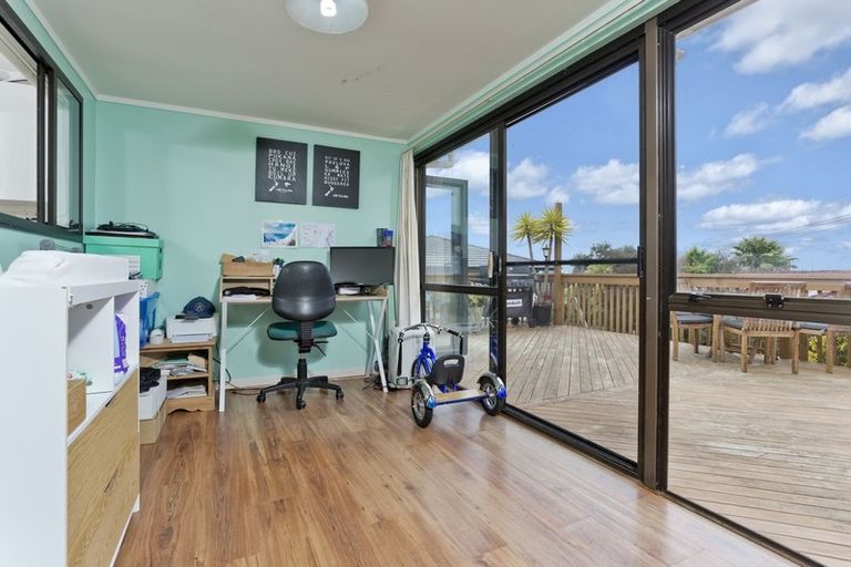 Photo of property in 1 Roseberry Avenue, Birkenhead, Auckland, 0626