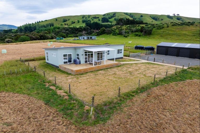 Photo of property in 117e Ruakokoputuna Road, Ruakokoputuna, Martinborough, 5781