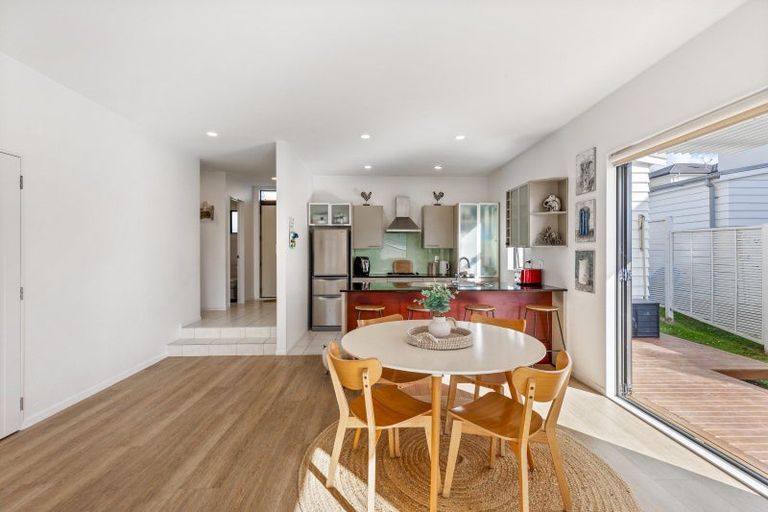 Photo of property in 18/40 Scarlet Oak Drive, Schnapper Rock, Auckland, 0632