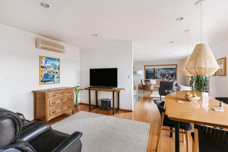 Photo of property in 96 Omokoroa Road, Omokoroa, 3114