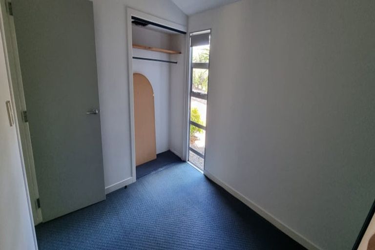 Photo of property in 87a Joseph Banks Drive, Whitby, Porirua, 5024