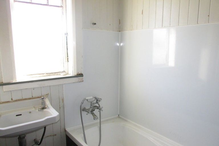 Photo of property in 5 Crarer Street, Wairoa, 4108
