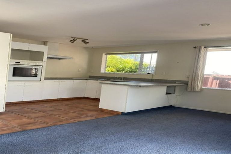 Photo of property in 2/104 Mandeville Street, Riccarton, Christchurch, 8011