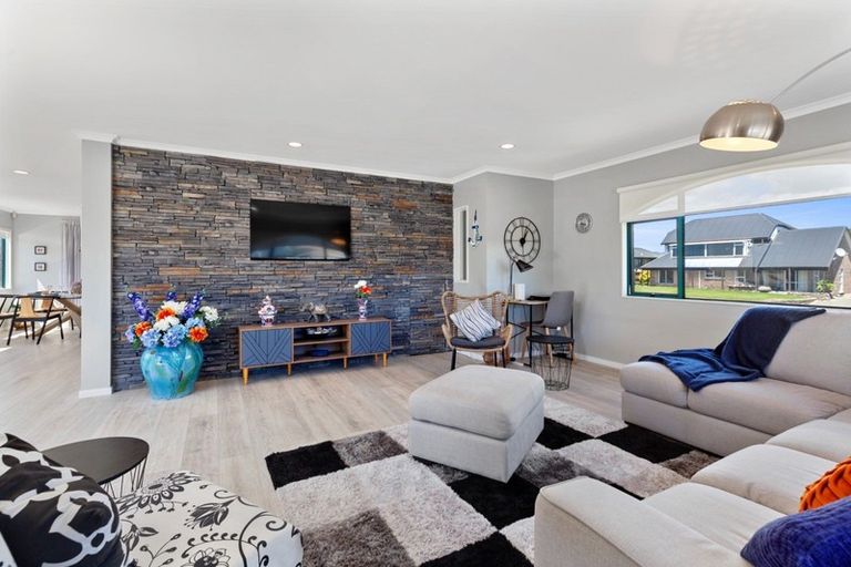 Photo of property in 26a Sunbrae Grove, Mount Maunganui, 3116