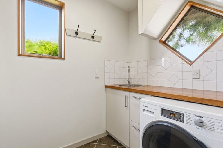 Photo of property in 111a The Ridgeway, Mornington, Wellington, 6021