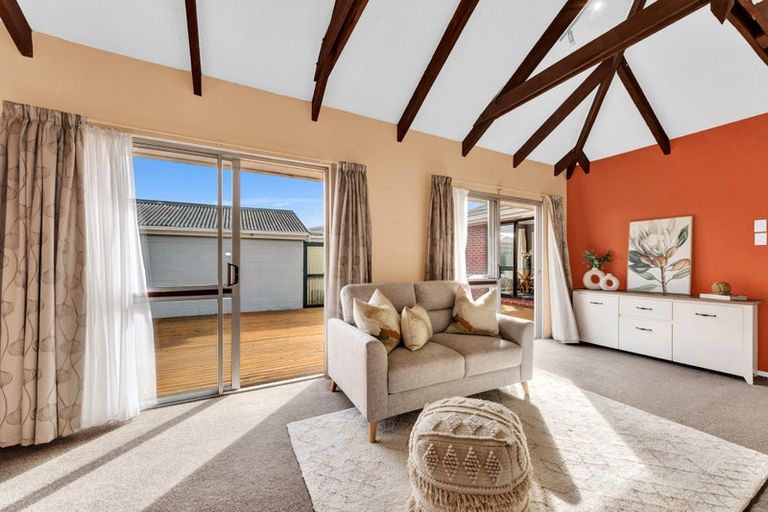 Photo of property in 7 Palmside Street, Somerfield, Christchurch, 8024