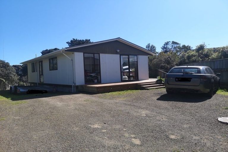 Photo of property in 12 Freyberg Crescent, Waikanae Beach, Waikanae, 5036