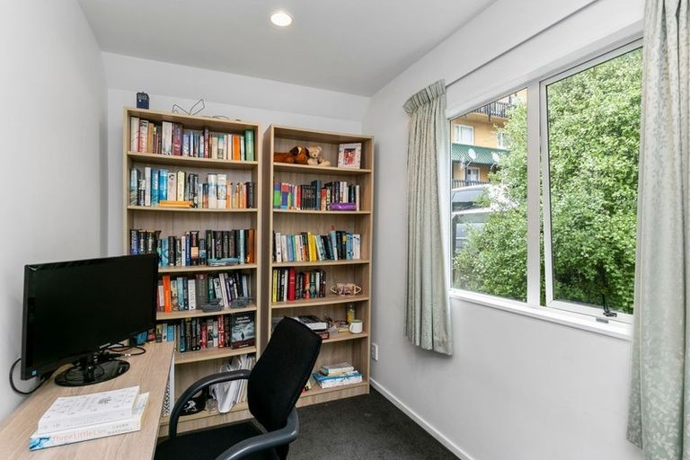 Photo of property in 33u9 Hiropi Street, Newtown, Wellington, 6021