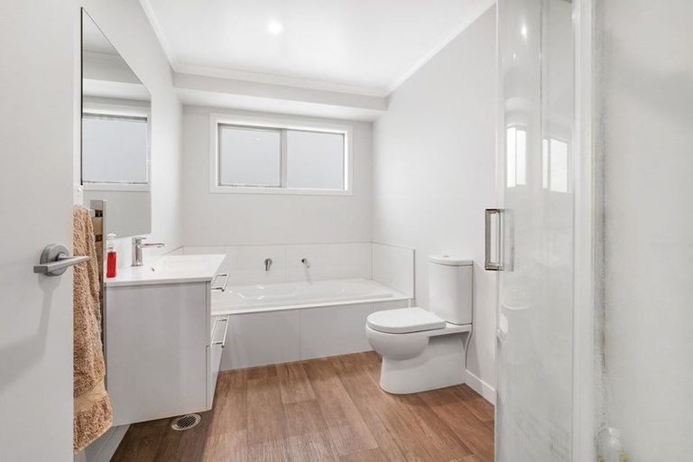 Photo of property in 18u4 Mahoe Street, Melville, Hamilton, 3206